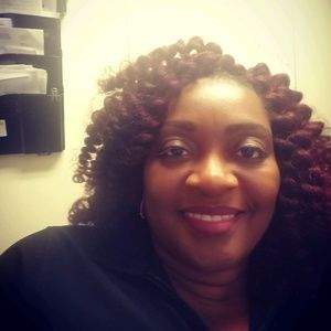 Meet your Posher, Ina